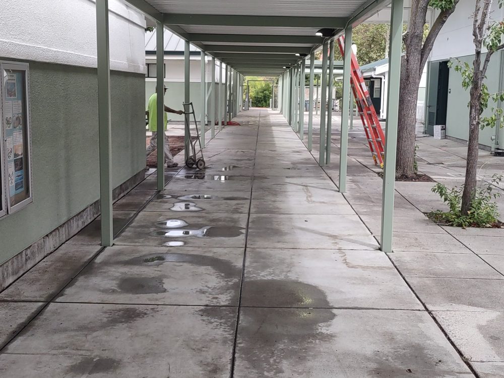 Covered Walkway - Commercial